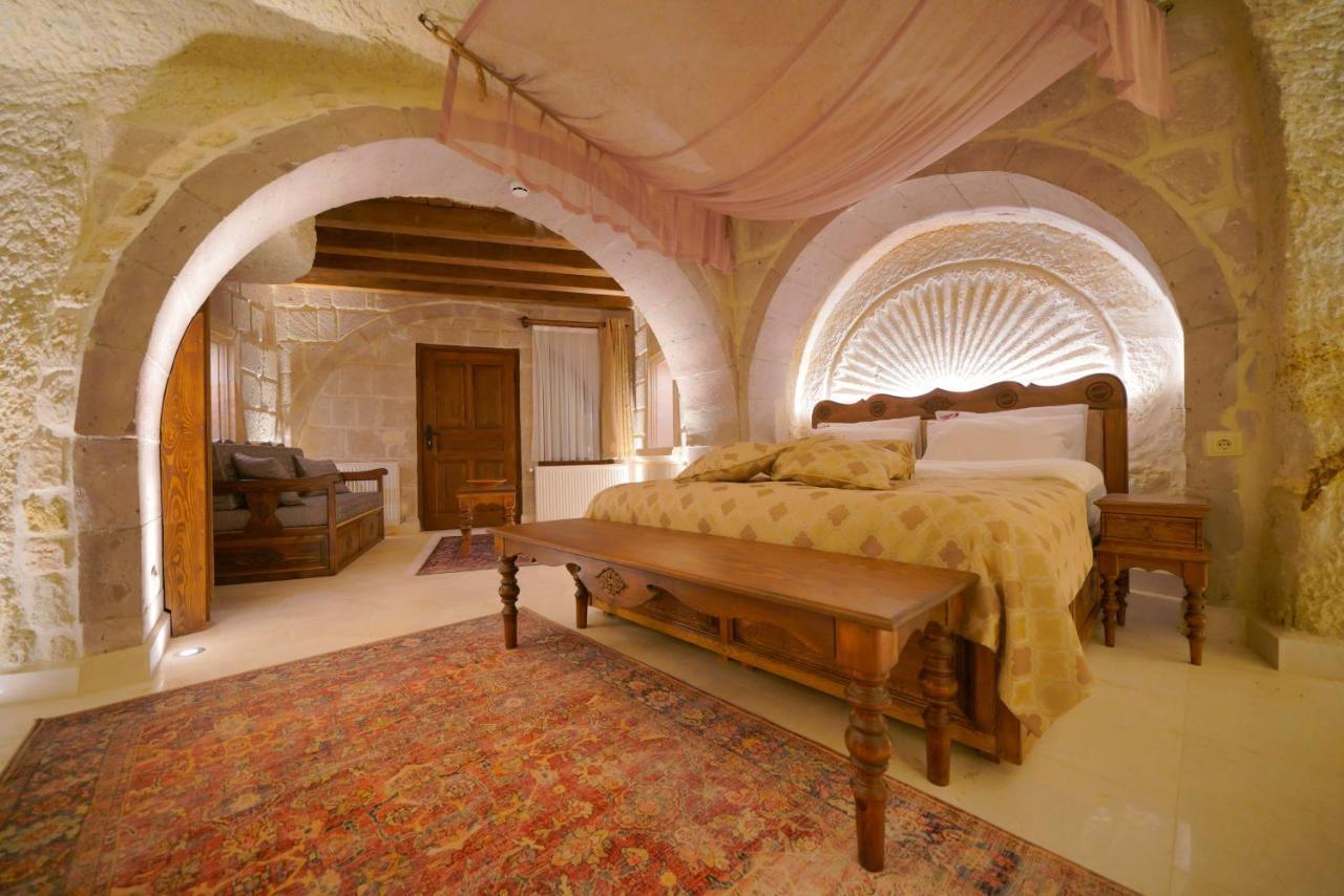 Hotel Fairyland Cave