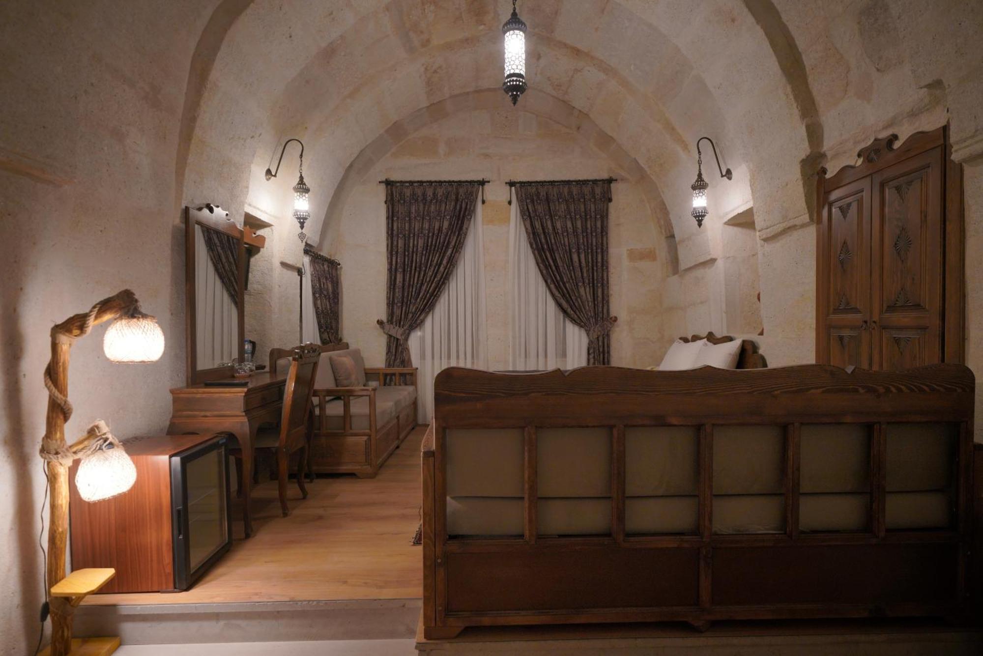 Fairyland Cave Hotel