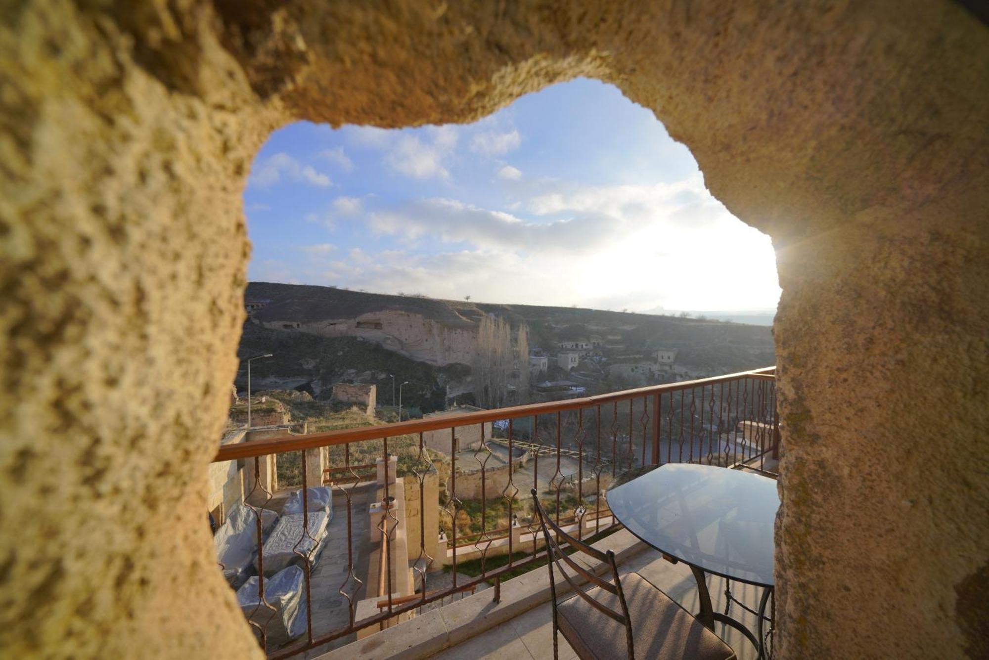 Hotel Fairyland Cave